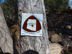 wmazatzal-2014-day2-5  AZ Trail sign.jpg (348806 bytes)